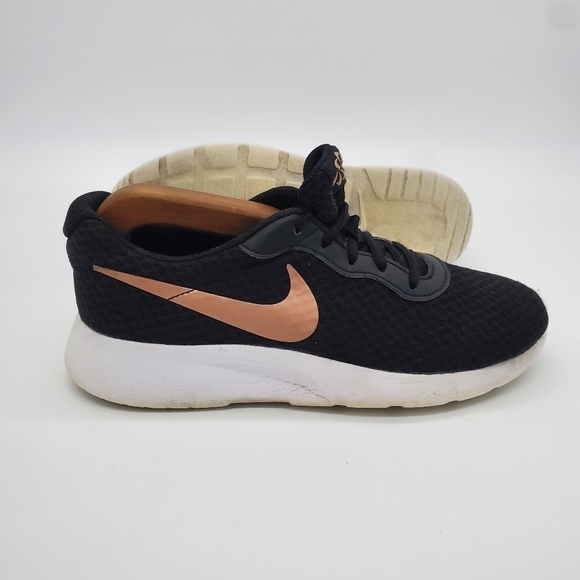 Nike Women’s Running Shoes Size 7 - Picture 10 of 13